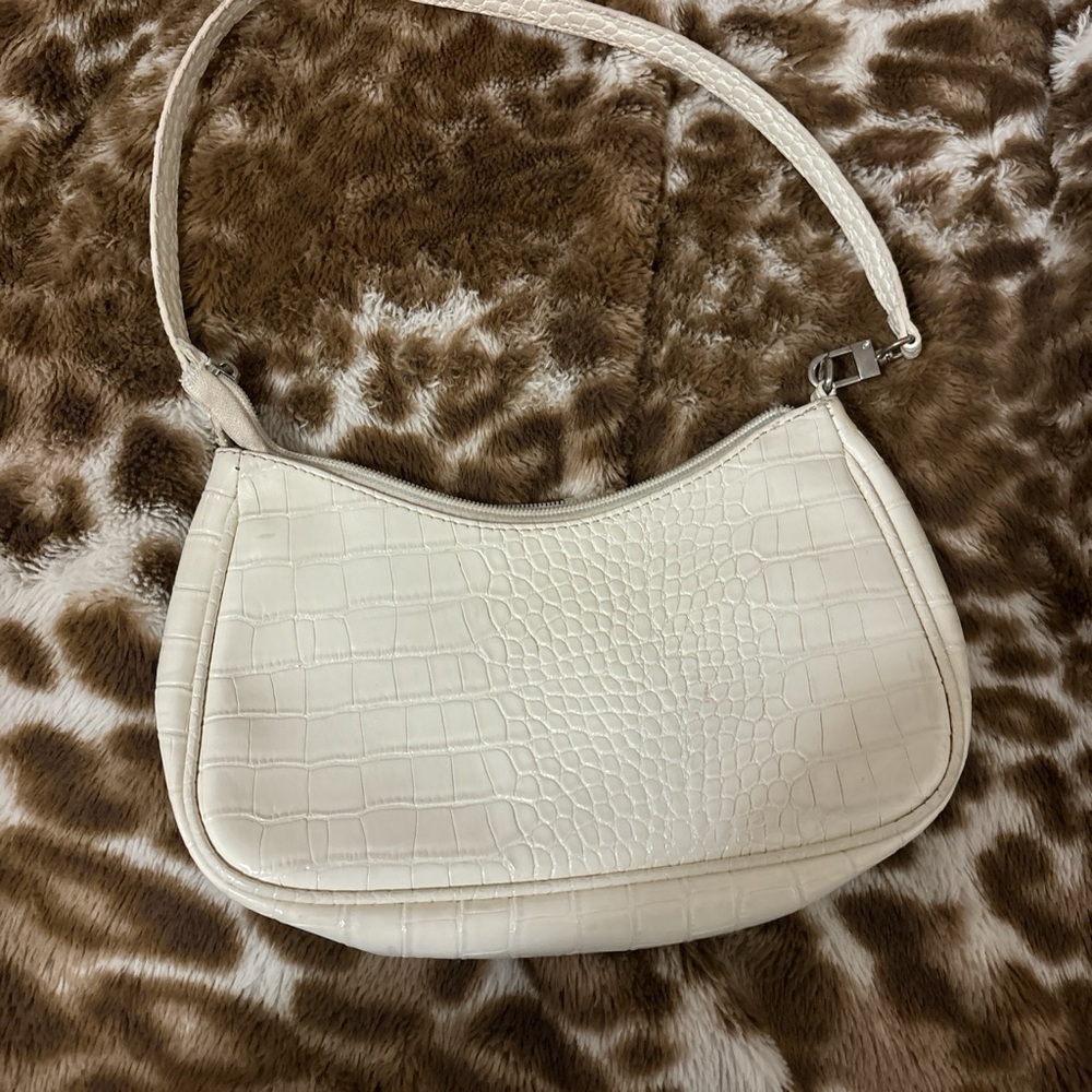 White croc shein bag